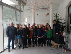 Obisk kolednikov tudi tokrat razveselil župana in člane občinske uprave