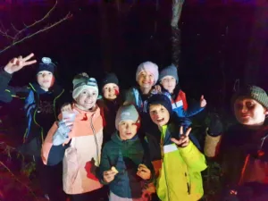 Nočni planinski pohod na Lesno Brdo privabil rekordno število pohodnikov