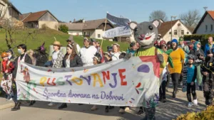 Pustovanje na Dobrovi
