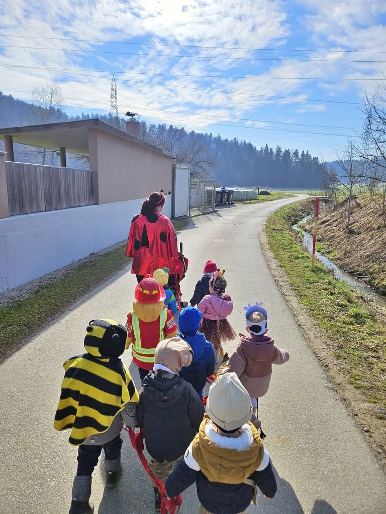 Pomlad v vrtcu pri OŠ Dobrova