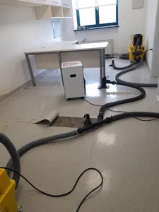 Zaradi zamakanja sanacija ambulante