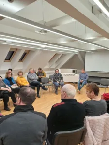 Na pogovornem večeru KUD-a Kosec gostili Roberta Bokavška