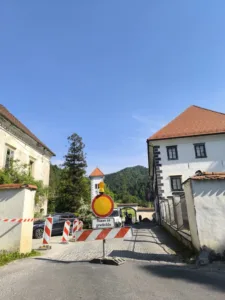 OBVESTILO O POPOLNI ZAPORI CESTE PRI GRAŠČINI