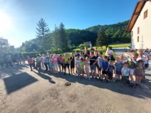 Sončna sobota, polna otroškega veselja in skupnostnega duha!