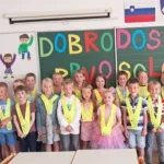 Na Osnovni šoli Dobrova špalir devetošolcev sprejel prvošolce
