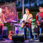 Jesenski »Pivo in burger« v Polhovem Gradcu