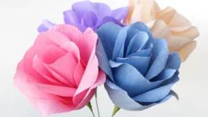 Delavnica izdelovanja cvetja iz krep papirja