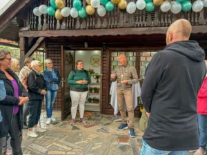 Občina bogatejša za novo cvetličarno