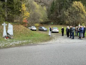 Spomin na žrtve komunističnih pobojev v Prosci in v Zagorici