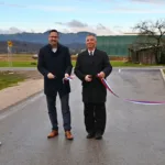 »Bog še ni šel s tako veliko vrečo denarja skozi našo vas«