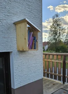 Zaplana dobila svojo knjigobežnico