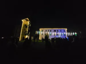 Prižig prazničnih luči pri Polhograjski graščini