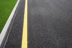 Dela na občinski cesti v naselju Zaklanec