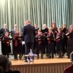 Božično-novoletni koncert napolnil dvorano gasilskega doma na Drenovem Griču