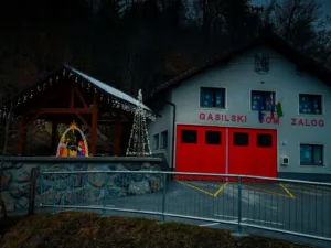 Prižig lučk v Zalogu