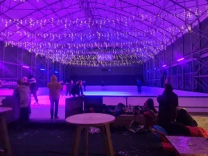 Disco drsanje na drsališču Gabrje