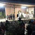 Otroci z igro in petjem uprizorili Čudež Svete noči