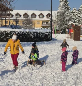 Zimske radosti v Vrtcu Dobrova