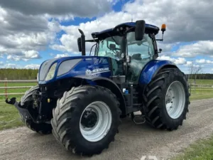 Tehnični pregled traktorjev pri Športnem Parku Horjul