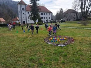 Praznovanje gregorjevega v parku graščine