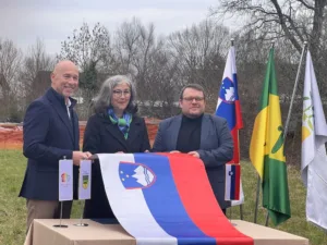 Odkritje temeljnega kamna za novo bivalno enoto doma upokojencev