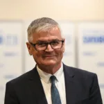 Poslanski mandat brez odvečnega hrupa