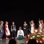 »Nageljčki« navdušili na Območni folklorni reviji