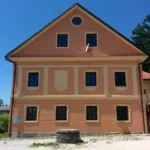 ŠKANDROVA HIŠA