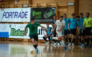 Siliko Vrhnika in FK Dobovec sta finalista 1. SFL