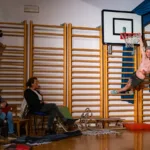 Pleza po odru in ruši stereotipe o nasilju