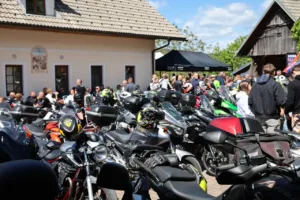 Blagoslov motorjev in koles Pr’ Mehačk