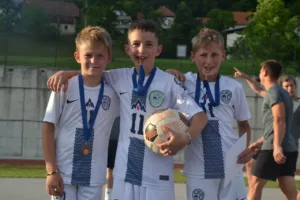 10. Blažev turnir trojk v Polhovem Gradcu