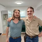 Svet med resničnostjo in domišljijo v umetniških delih vsestranskega ustvarjalca Mihe Eriča