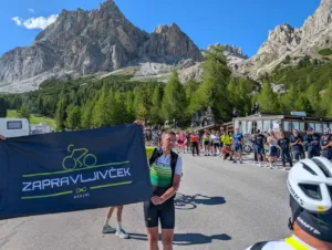 Zapravljivčki med dolomitskimi cestami in Girom