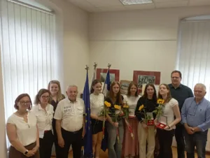 Sprejem najuspešnejših devetošolk pri županu
