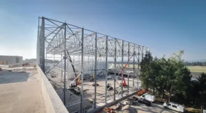 Na Brniku zrasel največji hangar za vzdrževanje letal v Sloveniji