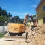 Gradnja ob šoli v polnem zamahu