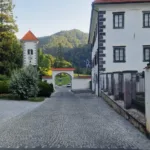 Obnova oboka v Polhograjski graščini zaključena