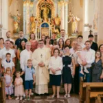 ''Prvi zgled so mi bili starši in domača družina, kjer sta bili vera in poštenost del vsakdanjega življenja.''