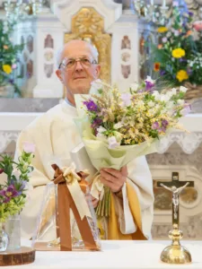 Slovesna zlata maša horjulskega župnika Janeza Smrekarja