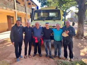 Na Madagaskarju pomagali z znanjem in pridnimi rokami