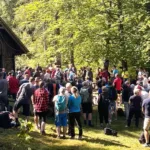 Na planini Jasenje ob hudourniku Martuljek nas je bilo veliko tudi iz Župnije Brezovica