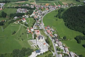 Korak bližje izvedbi projekta »Center Dobrova«