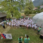 Rekordno število otrok na oratoriju v Polhovem Gradcu