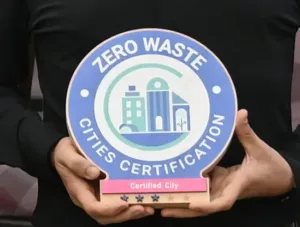 Tri občine, tri zvezdice: Vrhnika, Log-Dragomer in Borovnica uspešno obnovile svoj zero waste certifikat