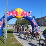 Kolesarski vzpon na Pokojišče: Strma cesta, tesen boj in srčno vzdušje na Pokojišču